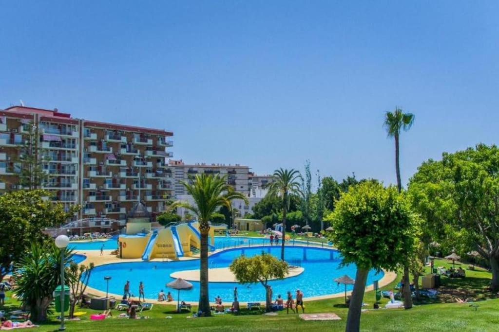 Jupiter2 Moderno Estudio Parque La Paloma Apartment Benalmadena Bagian luar foto